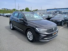 VW Tiguan TSI ACT in Deep Black Perleffekt