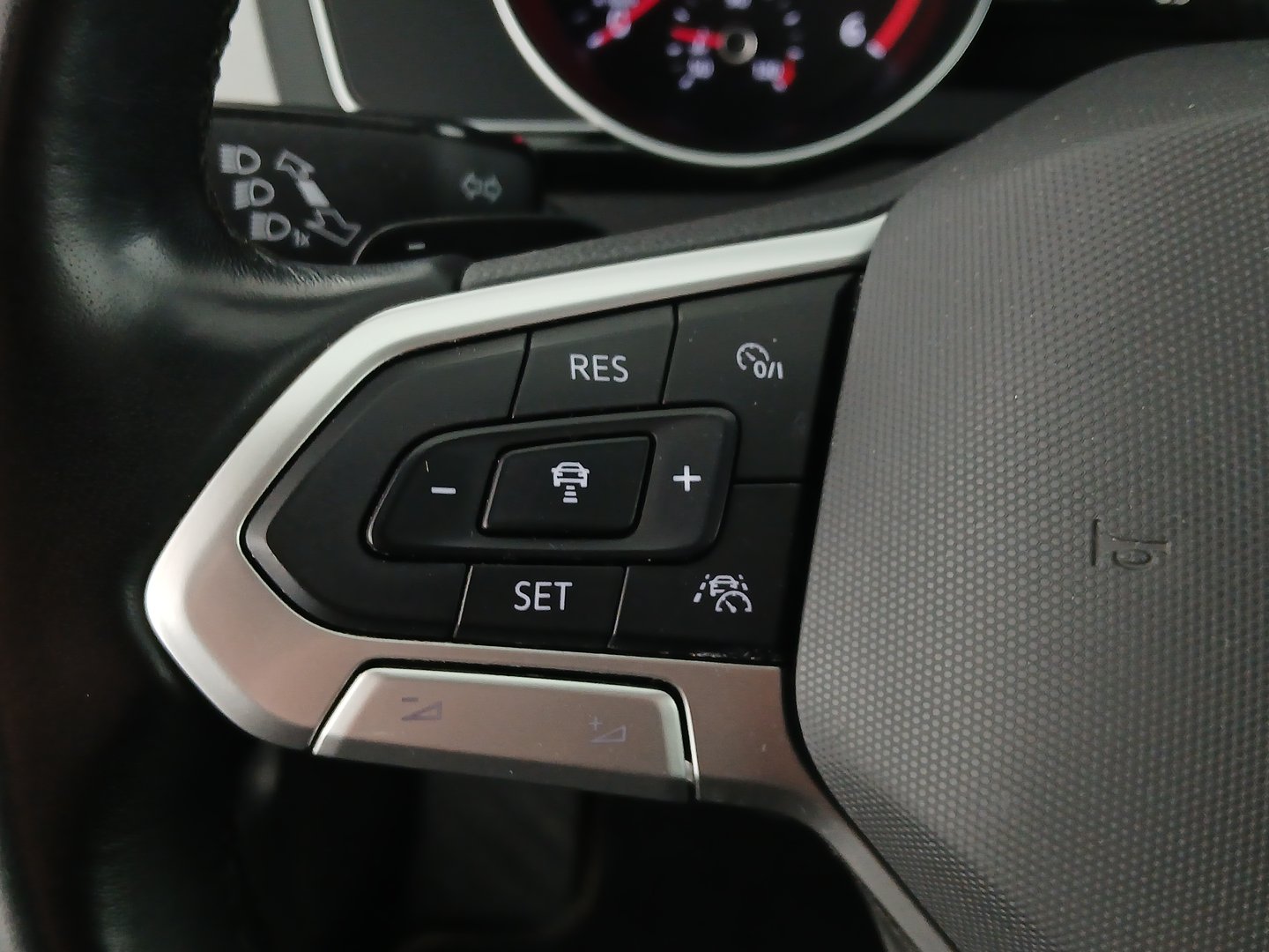 VW Passat Variant Business TDI DSG | Bild 16 von 33