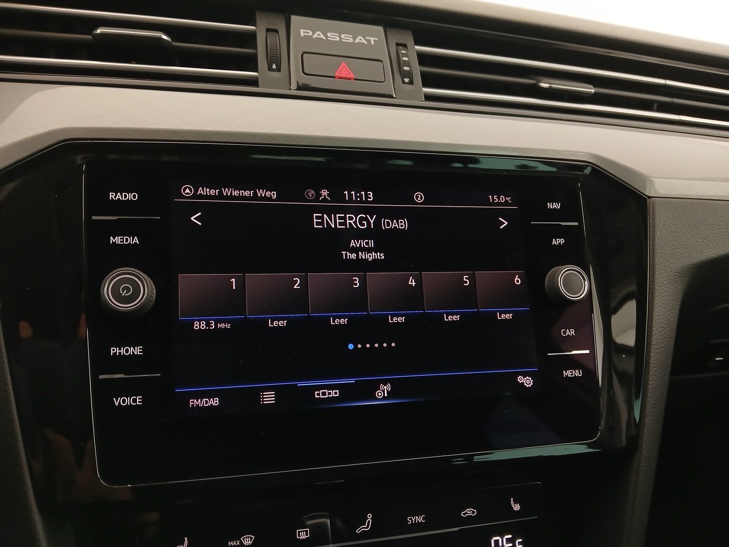 VW Passat Variant Business TDI DSG | Bild 18 von 33