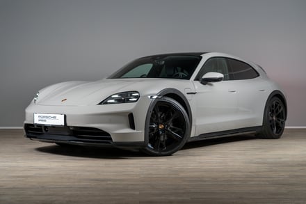 Porsche Taycan 4S Cross Turismo