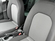 SEAT Arona Reference Edition 1.0 TSI in Candy-Weiß