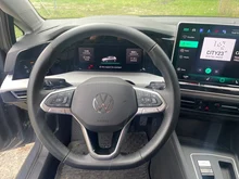 VW Golf Life mHEV TSI DSG in Delfingrau Metallic