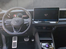 VW Tayron Sport eHybrid DSG 150kW in Grenadillschwarz Metallic