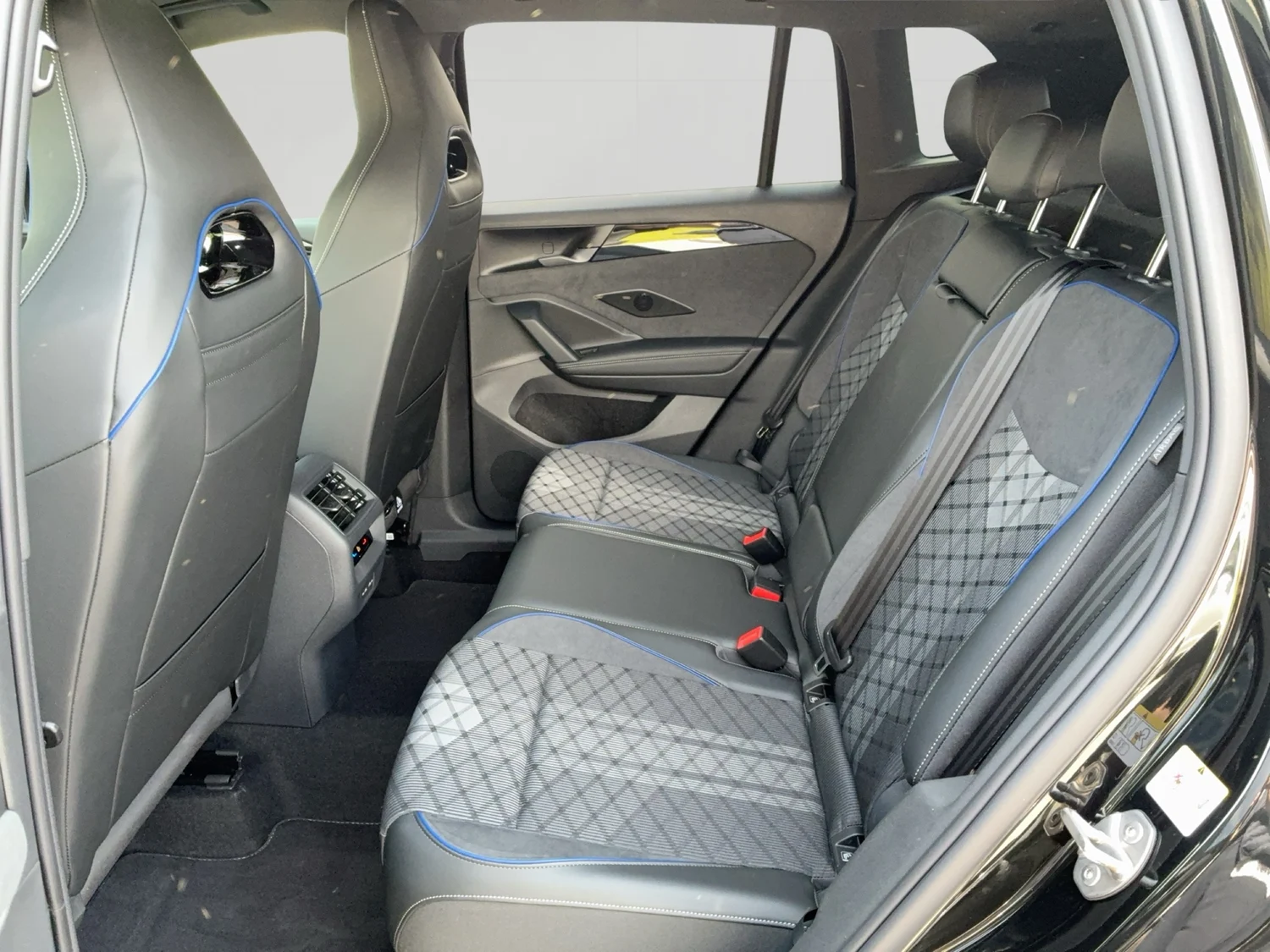 Bild eines VW Tiguan Sport TDI 4MOTION DSG