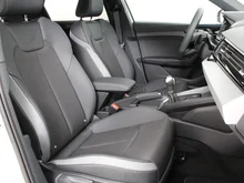 Audi A1 Sportback 35 TFSI intense in Tausilber Metallic