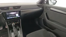 Škoda Superb Combi Sportline TDI DSG in Stahl-Grau