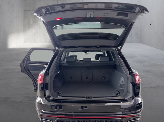 Bild eines VW Touareg R-Line TDI 4M. Final Edition