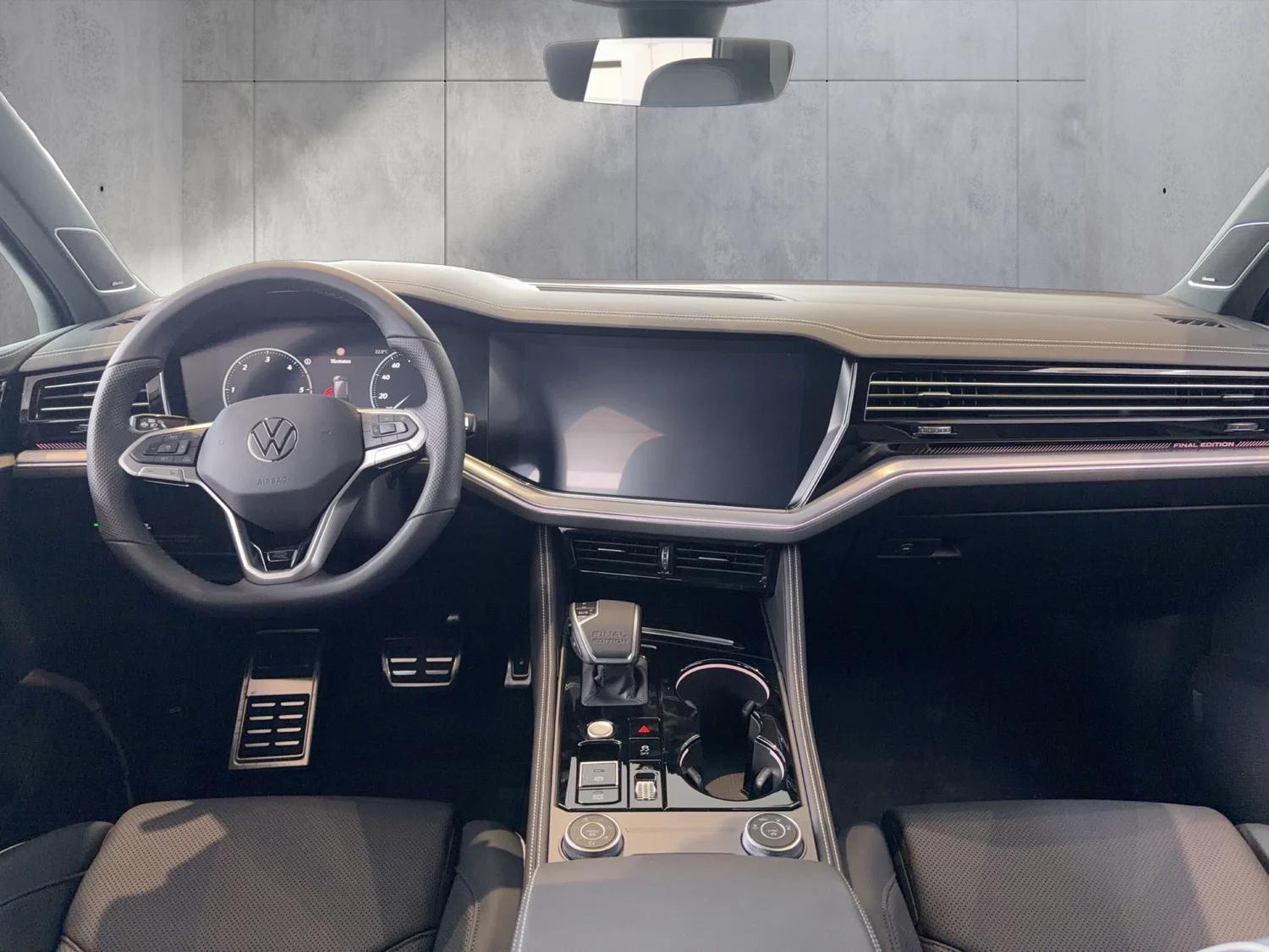 Bild eines VW Touareg R-Line TDI 4M. Final Edition