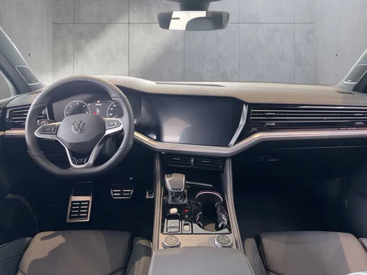 Bild eines VW Touareg R-Line TDI 4M. Final Edition