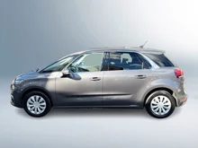 Thumbnail-Foto von Fahrzeug