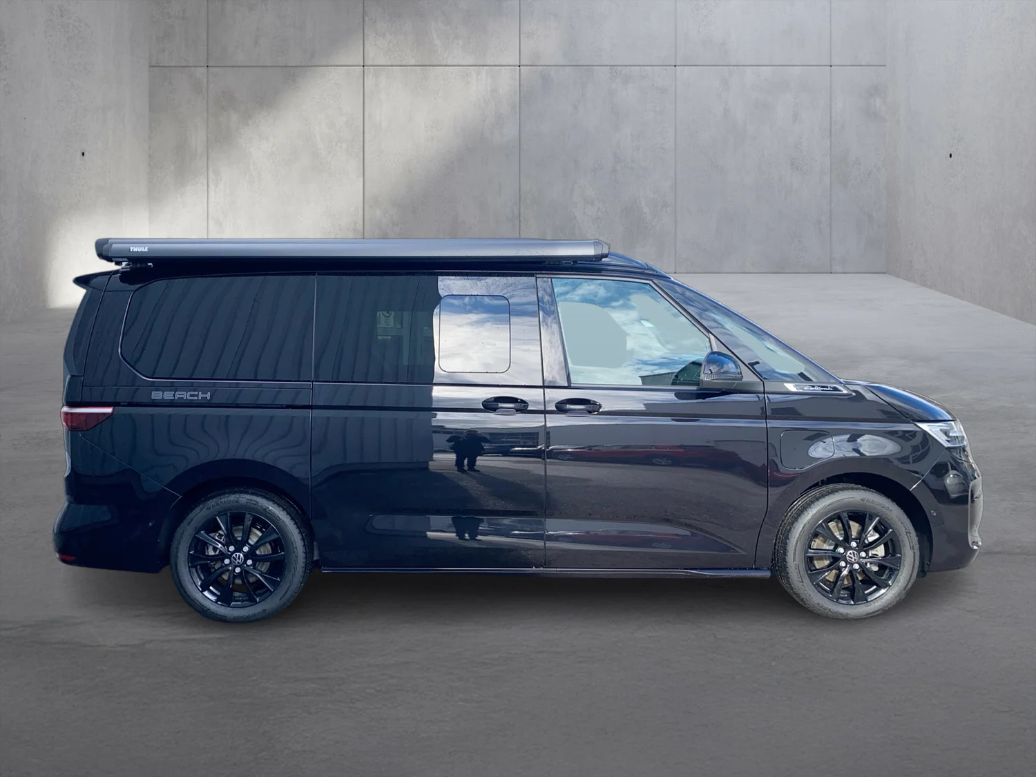 Bild eines VW California Beach eHybrid 180 kW 4M