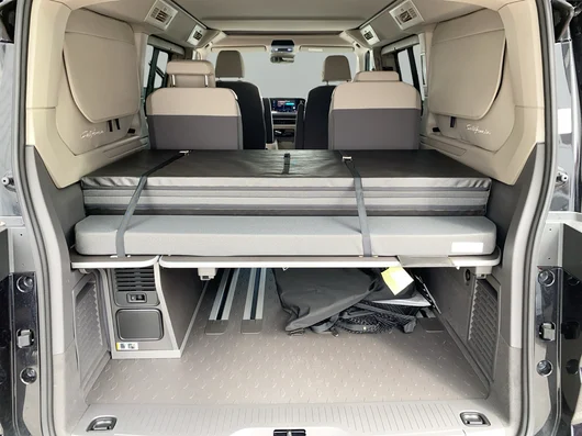 Bild eines VW California Beach eHybrid 180 kW 4M