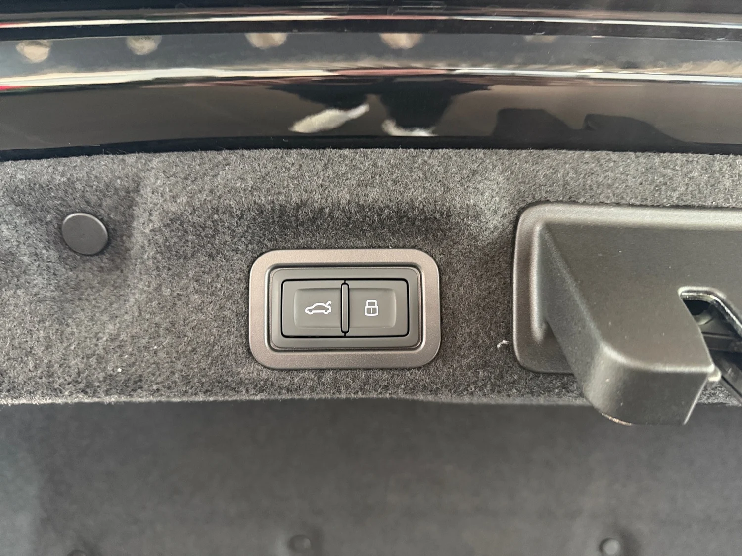 Bild eines Audi A6 Limousine quattro TDI 220 kW