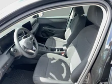 VW T-Roc 4Me eTSI DSG in Grenadillschwarz Metallic