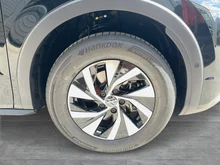 VW T-Roc 4Me eTSI DSG in Grenadillschwarz Metallic