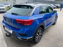 VW T-Roc Design TDI 4MOTION DSG in Ravenna Blue-Weiß