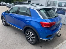 VW T-Roc Design TDI 4MOTION DSG in Ravenna Blue-Weiß