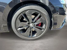 Škoda Octavia Combi RS TDI DSG in Black-Magic Perleffekt