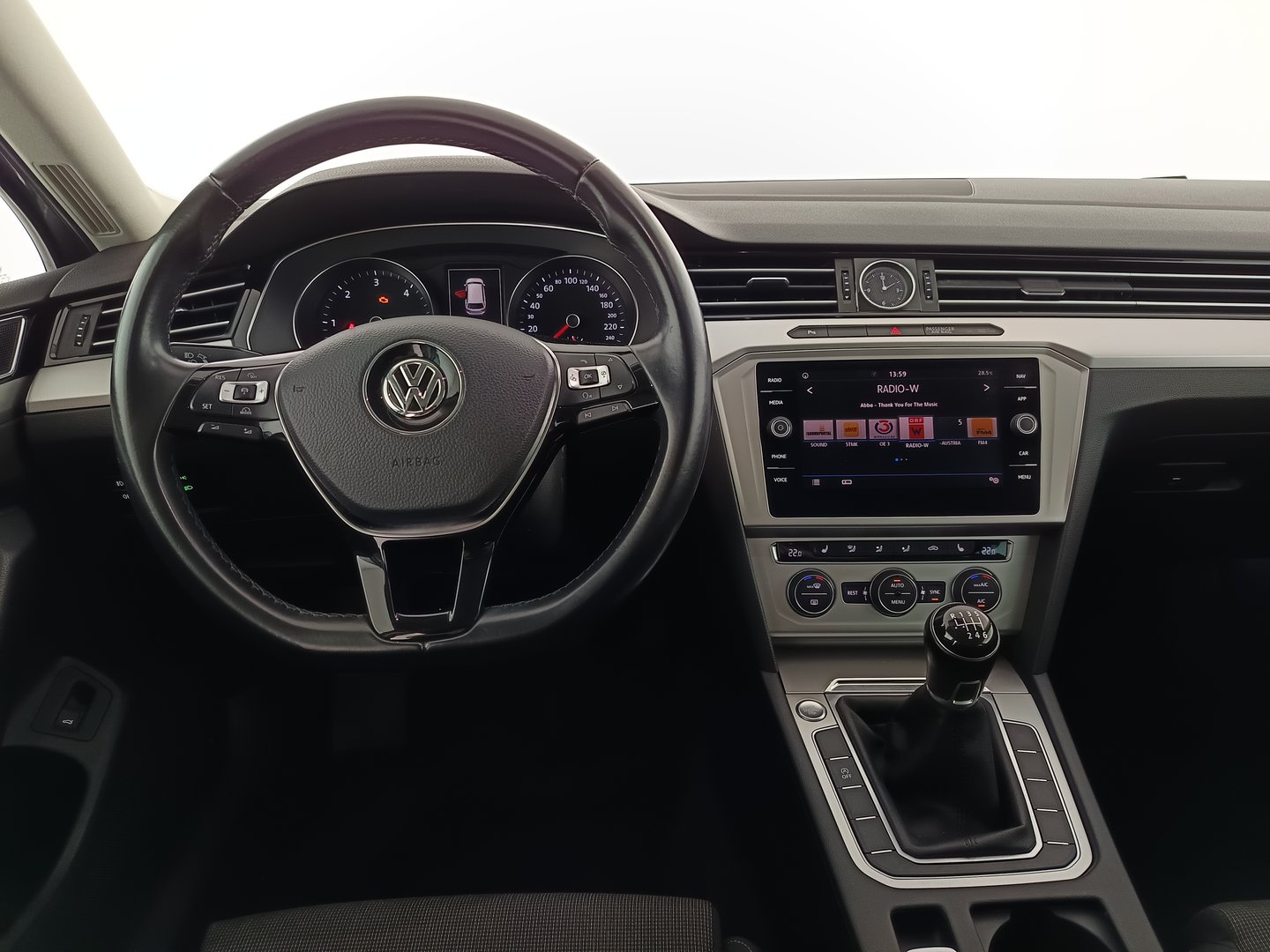 VW Passat Variant Comfortline TDI | Bild 14 von 32