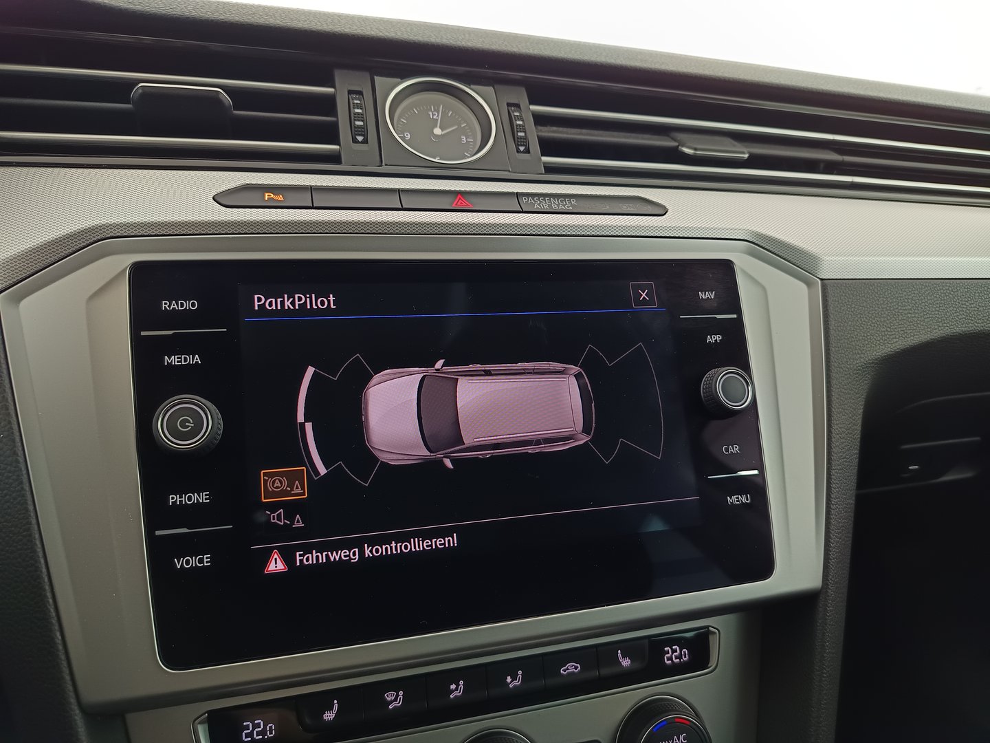 VW Passat Variant Comfortline TDI | Bild 24 von 32