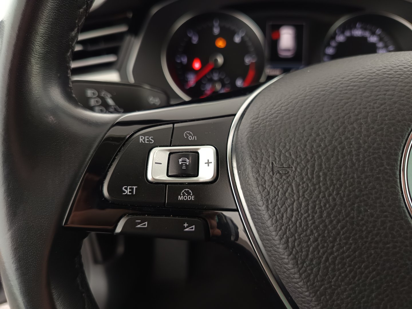 VW Passat Variant Comfortline TDI | Bild 16 von 32