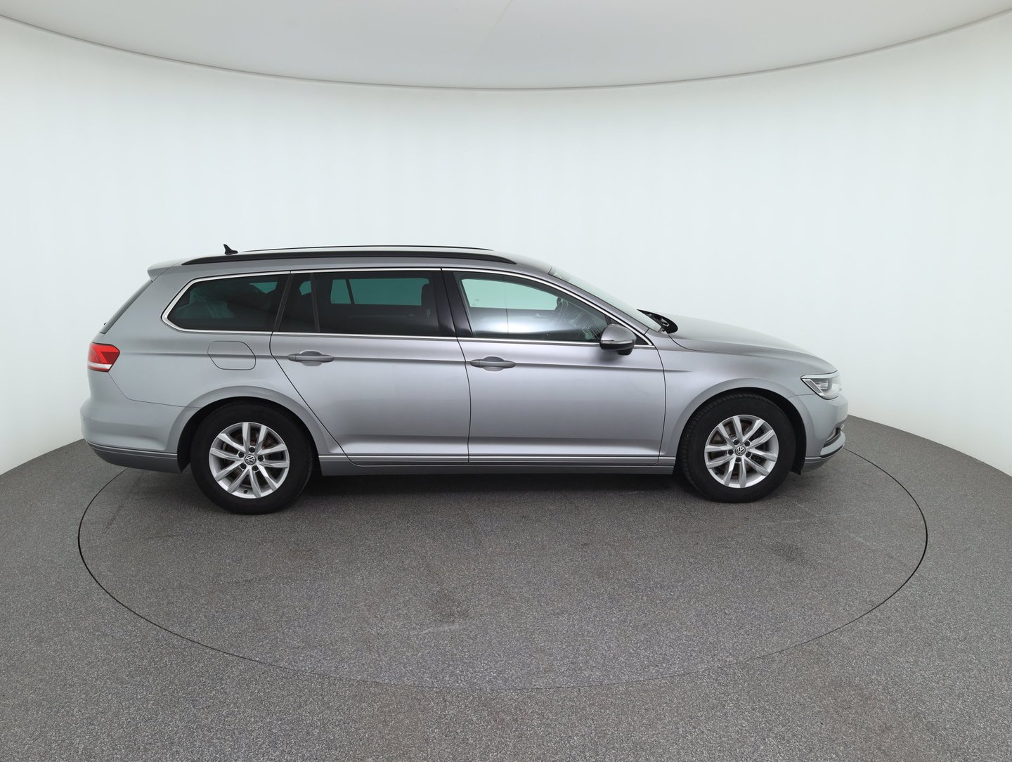VW Passat Variant Comfortline TDI | Bild 4 von 32