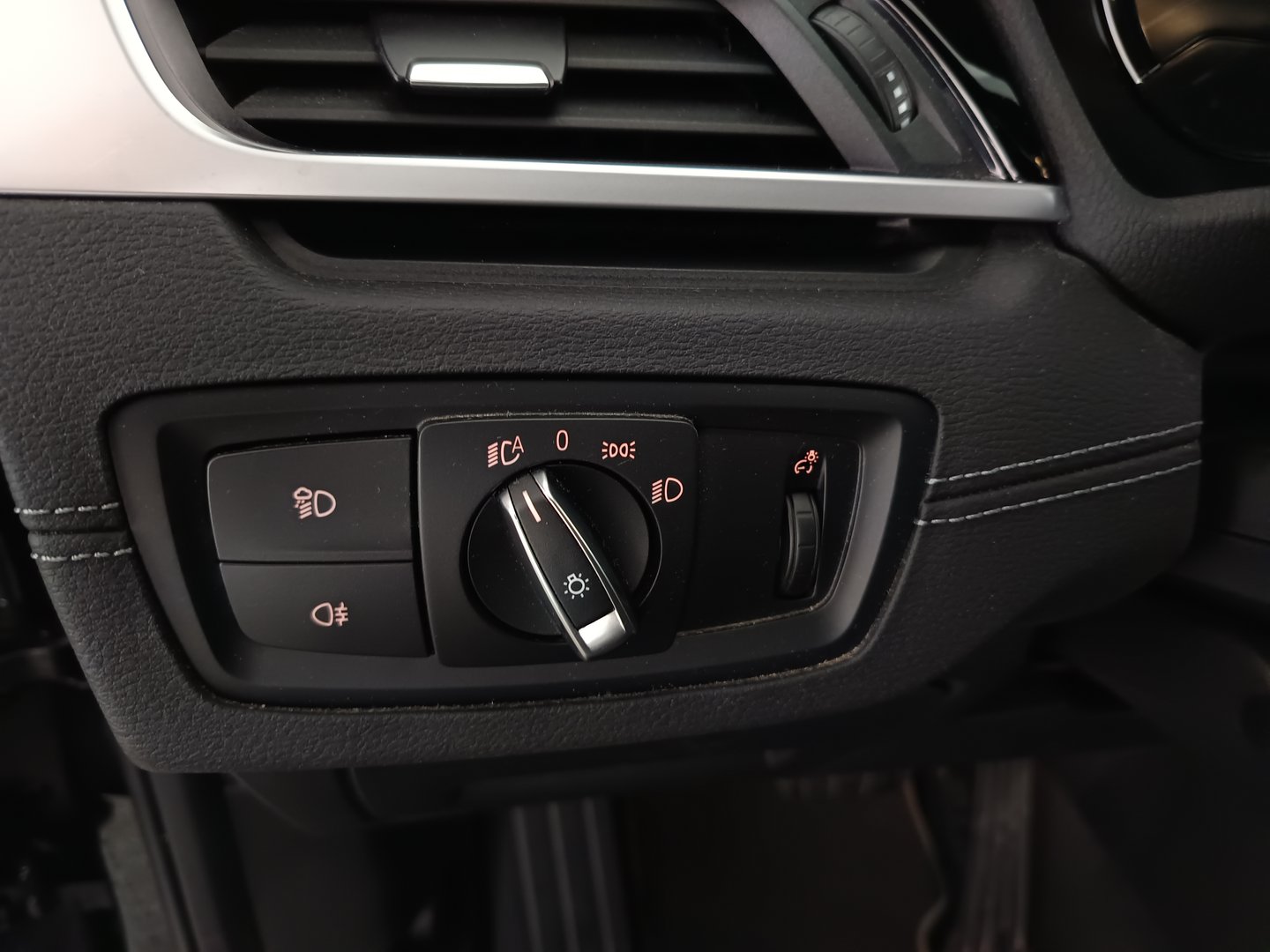 BMW X2 xDrive20d Aut. | Bild 12 von 38