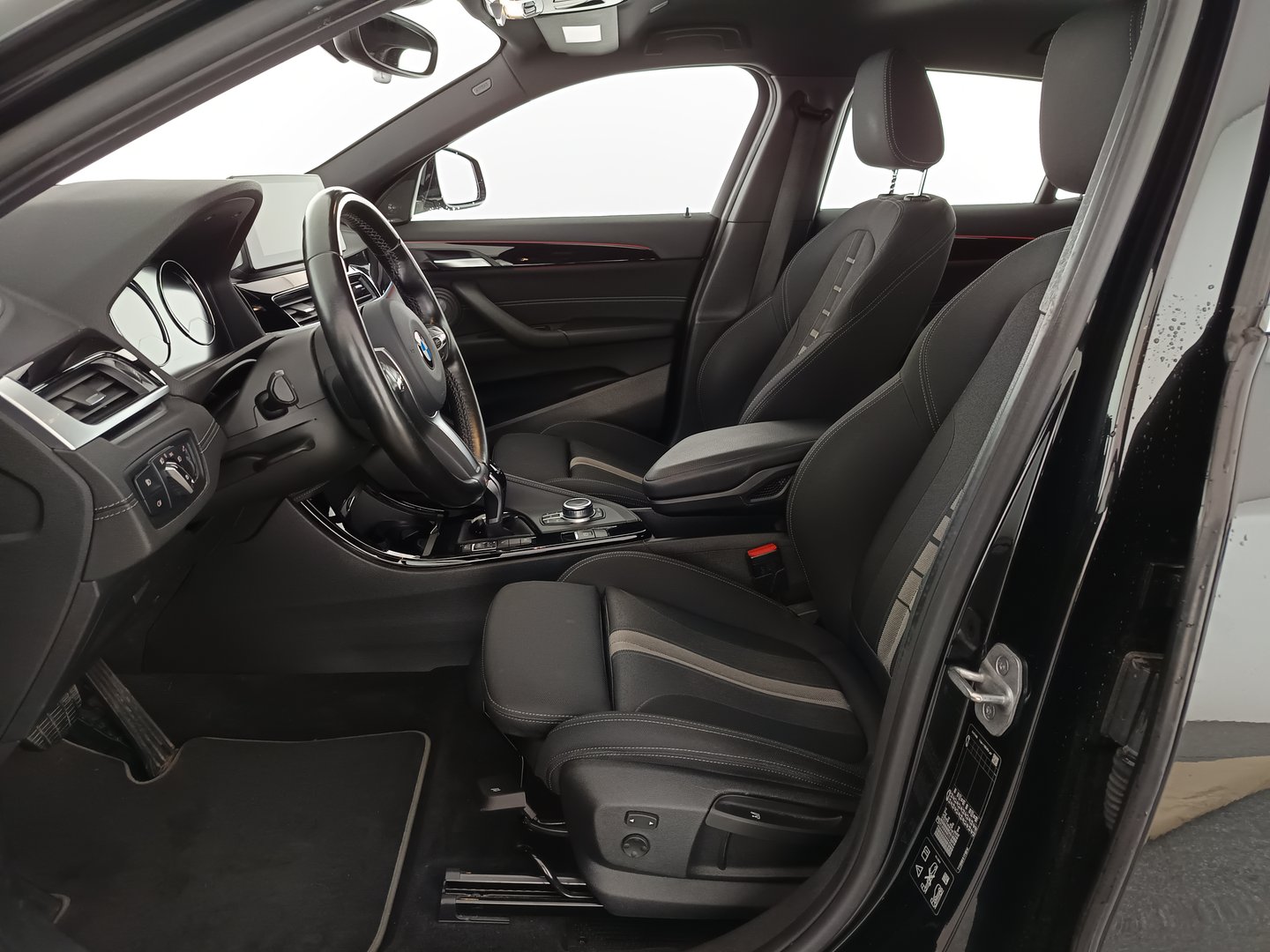 BMW X2 xDrive20d Aut. | Bild 13 von 38