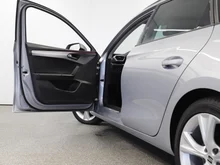SEAT Leon SP Kombi FR 2.0 TDI DSG 150 PS in Florett-Silber Metallic