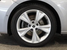SEAT Leon SP Kombi FR 2.0 TDI DSG 150 PS in Florett-Silber Metallic