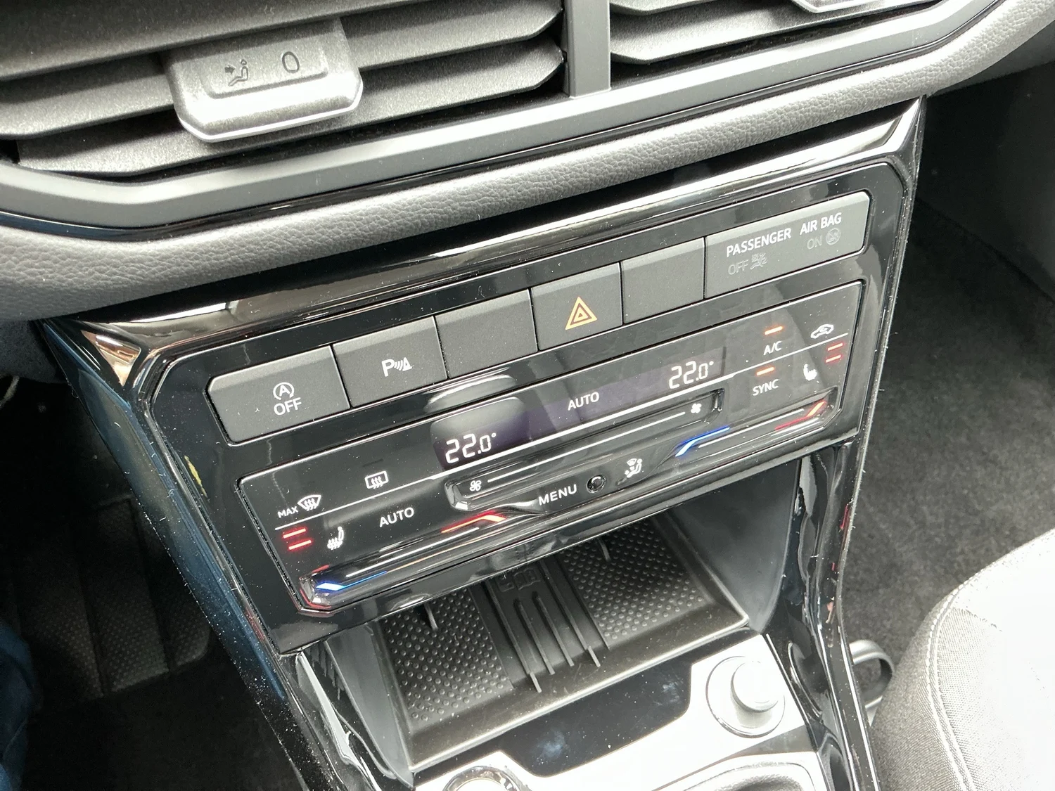 Bild eines VW T-Cross Friends TSI
