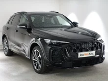 Audi Q5 SUV TDI quattro 150 kW in Mythosschwarz Metallic