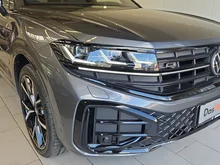 VW Touareg R-Line TDI 4MOTION in Siliziumgrau Metallic