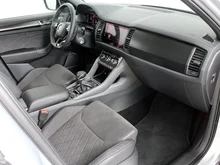 Škoda Kodiaq 4x4 SPORTLINE TDI DSG in Brillant-Silber Met.