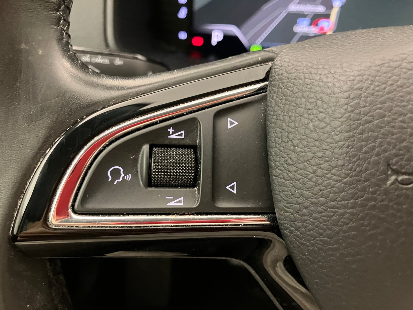 Škoda KAROQ Style Limited TDI DSG | Bild 15 von 30