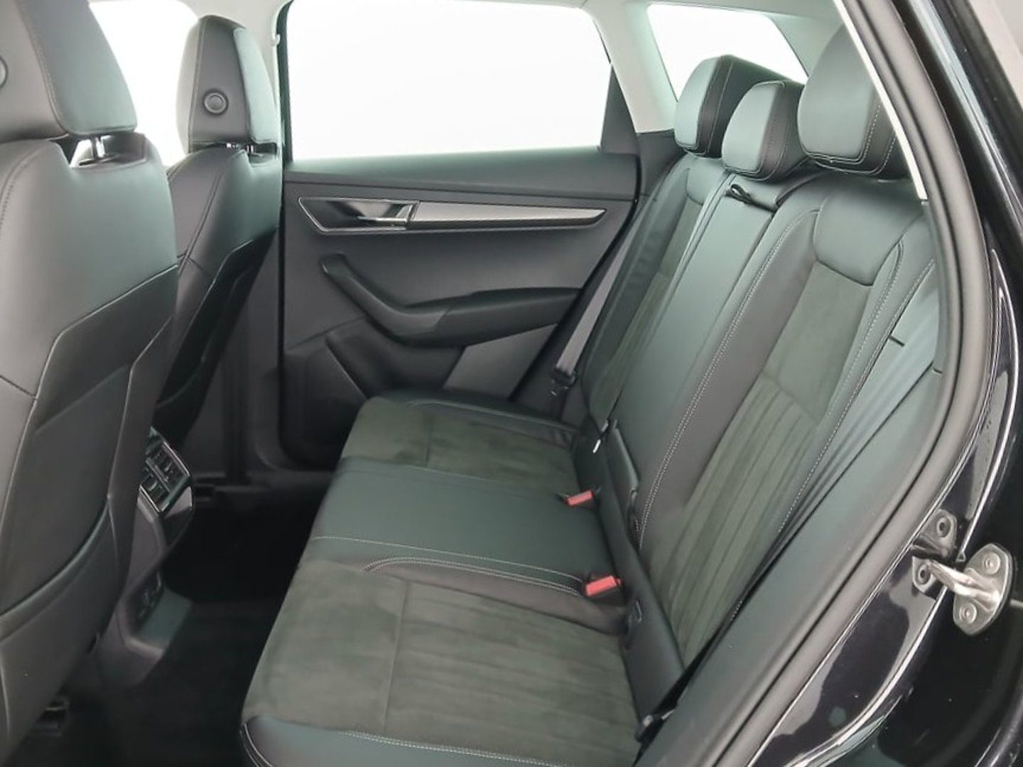 Škoda KAROQ Style Limited TDI DSG | Bild 28 von 31