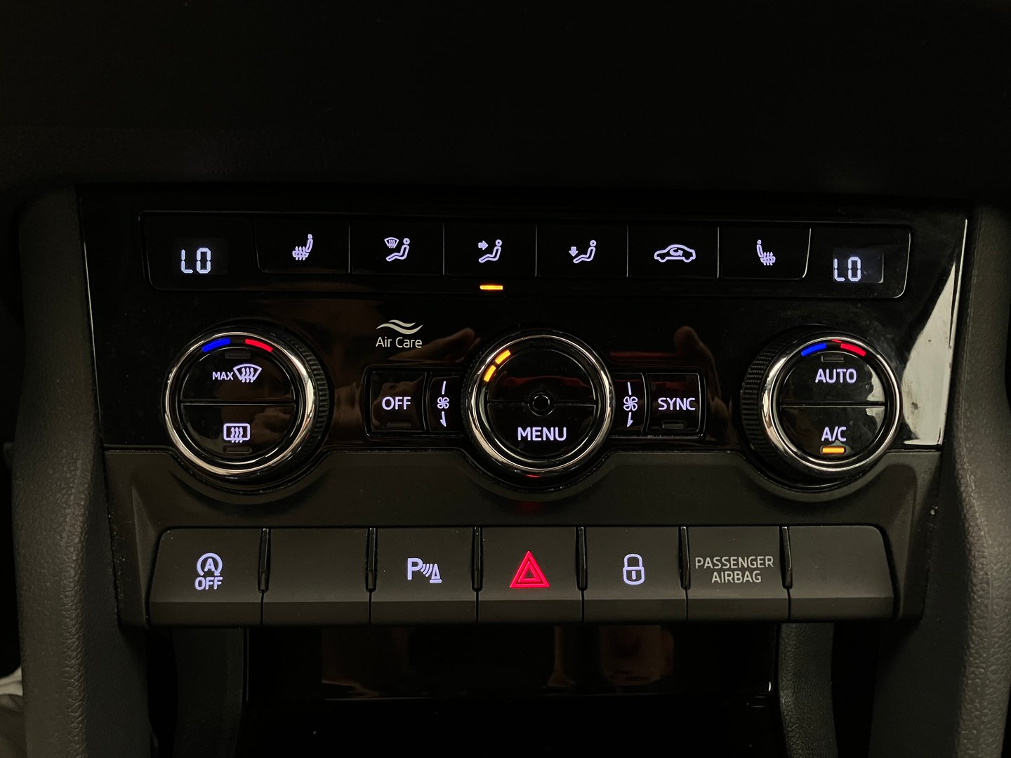 Škoda KAROQ Style Limited TDI DSG | Bild 23 von 30