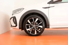 VW Taigo R-Line TSI DSG in Pure White