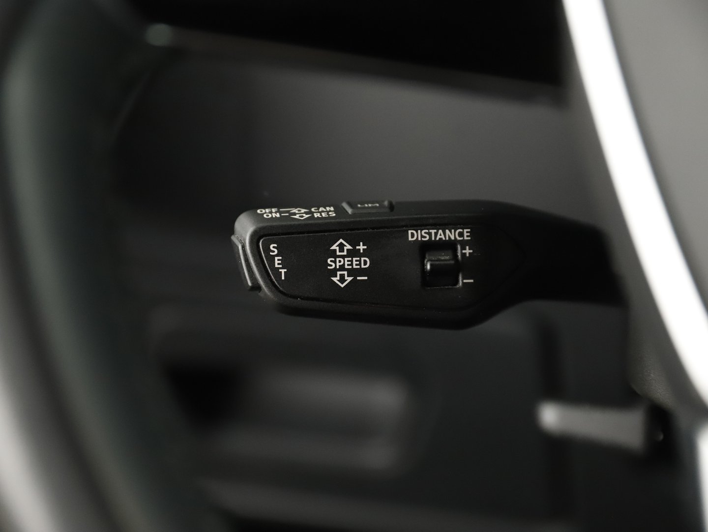 Audi A6 Avant 40 TDI Sport | Bild 12 von 24