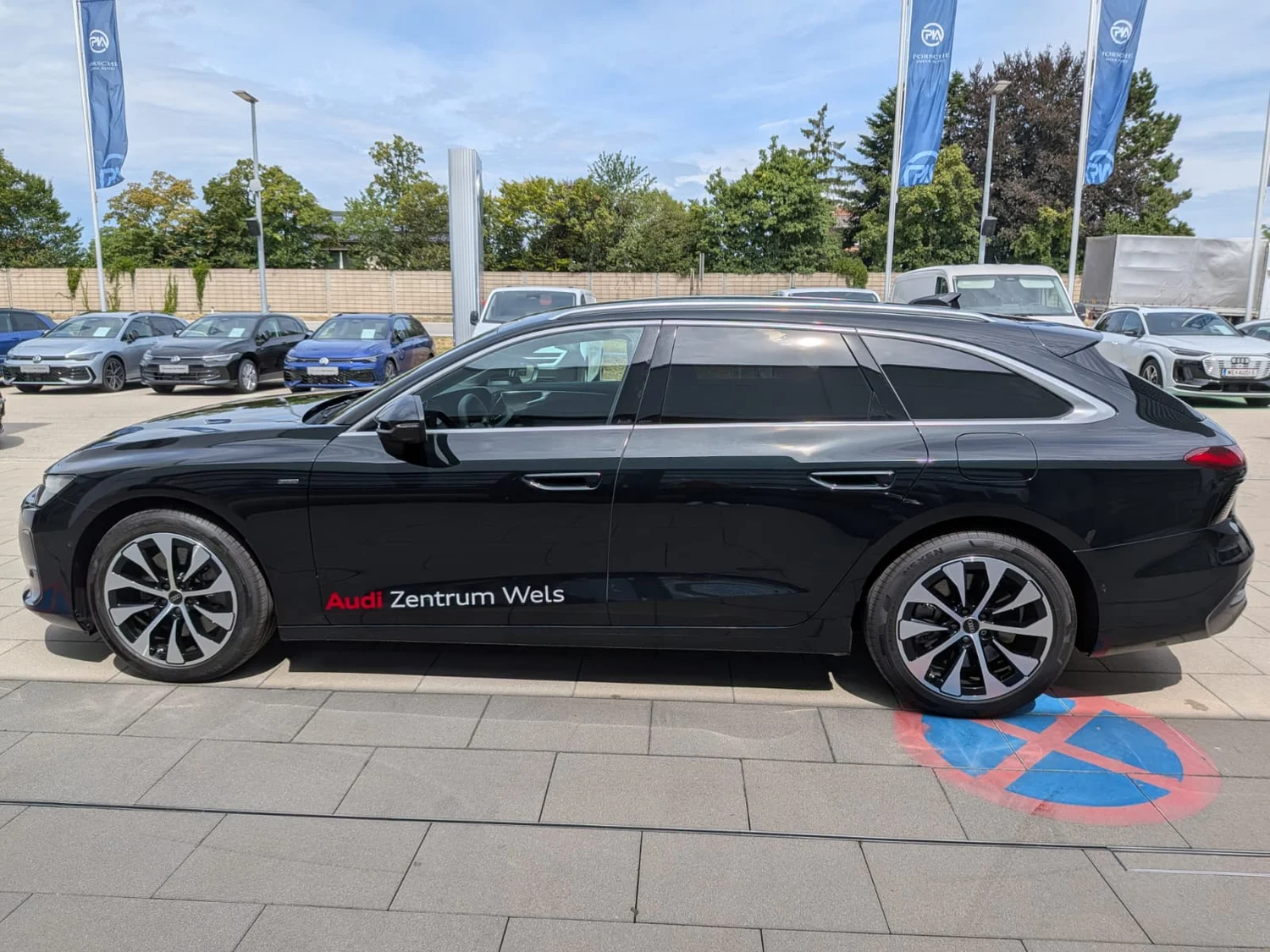 Bild eines Audi A6 Avant e-hybrid quattro 220 kW