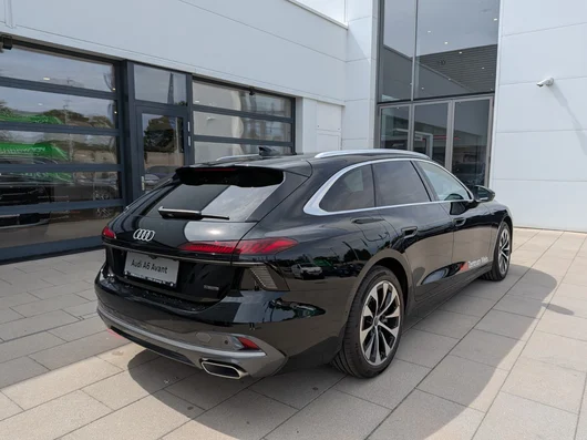 Bild eines Audi A6 Avant e-hybrid quattro 220 kW
