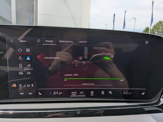 Bild eines Audi A6 Avant e-hybrid quattro 220 kW