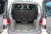 VW T6 T6.1 Caravelle Comfortline TDI 4MOTION in X3 Indiumgrau Metallic