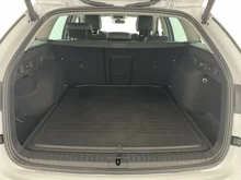 Škoda Octavia Combi Selection TSI in Moon-Weiß Metallic