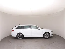 Škoda Octavia Combi Selection TSI in Moon-Weiß Metallic