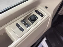 VW Multivan Business ÜH eHybrid 180 kW 4M in Candyweiß
