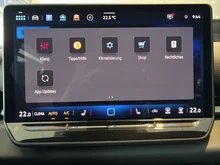 VW T-Roc R-Line eTSI DSG in Celestial Blue Dach Black Uni