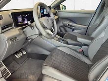 VW T-Roc R-Line eTSI DSG in Celestial Blue Dach Black Uni