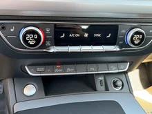 Audi Q5 40 TDI quattro in MYTHOSSCHWARZ METALLIC