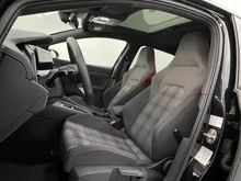 VW Golf GTI DSG in 2T Deep Black Perleffekt